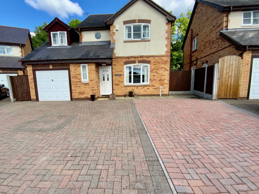 4 bed detached house for sale in Llain Y Felin, Rhosbodrual, Caernarfon LL55 Zoopla