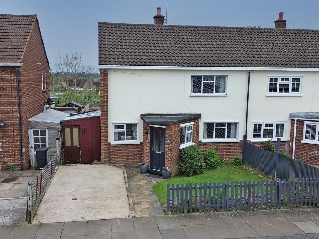 3 bed semidetached house for sale in Edinburgh Road, Maidenhead
