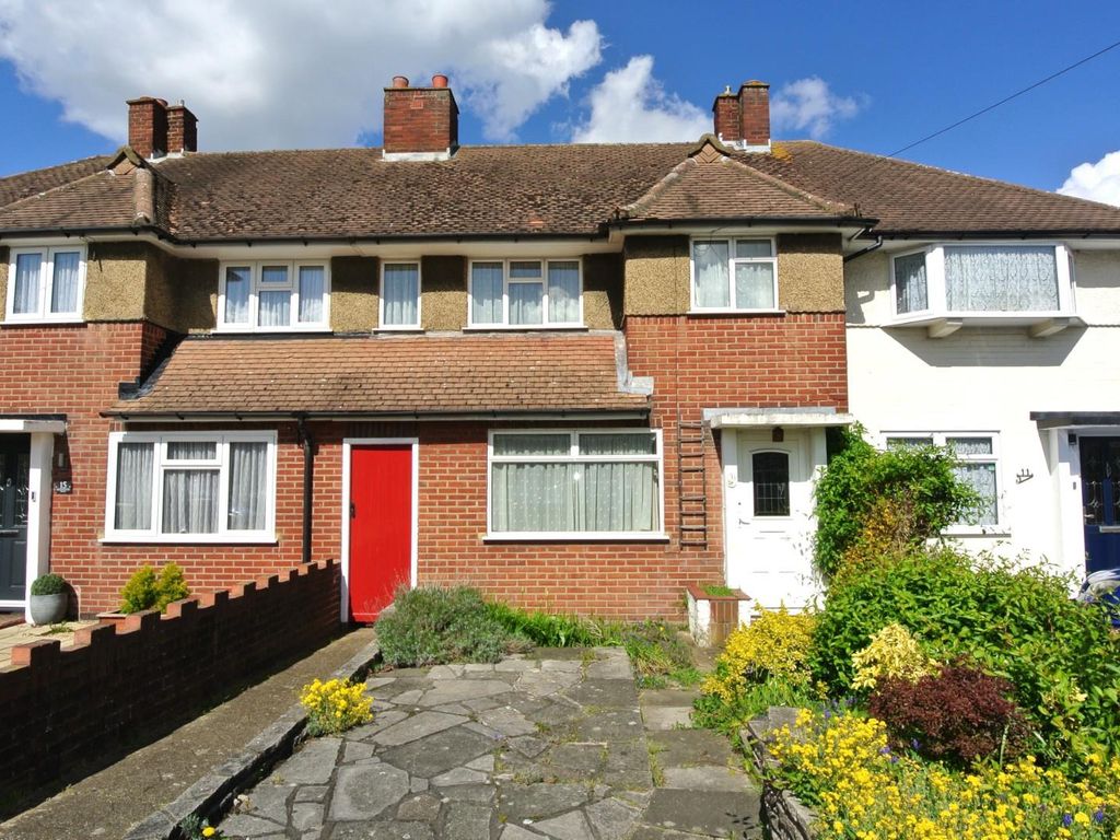 3 bed terraced house for sale in Sandringham Drive, Ashford TW15 Zoopla