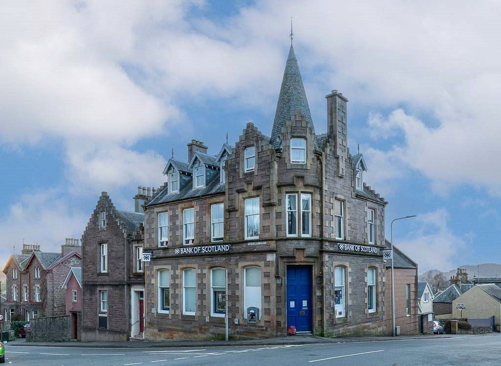 5 bed detached house for sale in Galvelmore Street, Crieff PH7, £