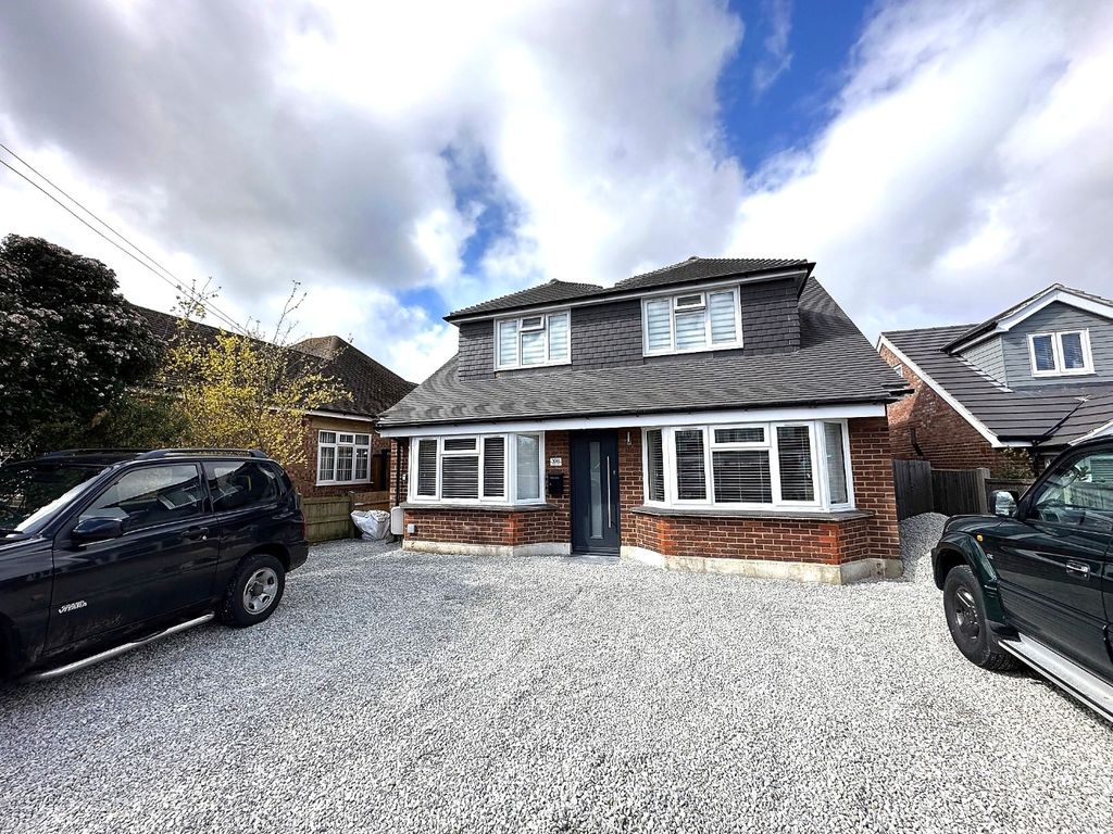 5 bed detached house for sale in Wigmore Road, Gillingham ME8 Zoopla