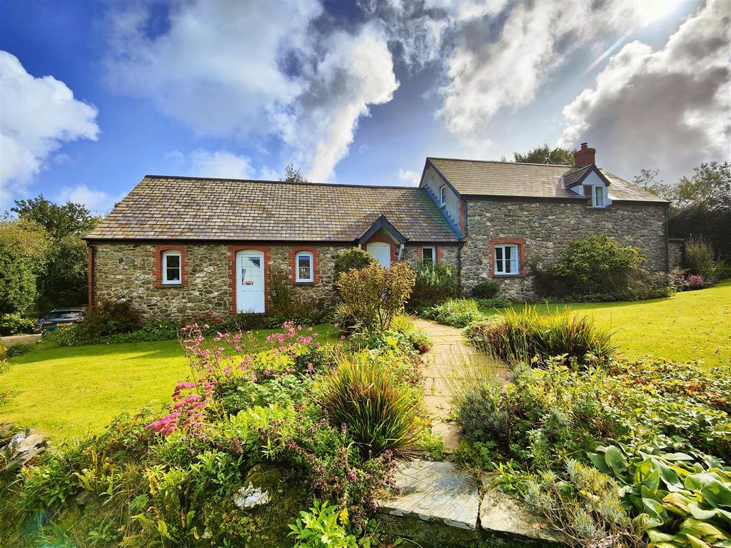 3 bed cottage for sale in Mathry, Haverfordwest SA62, £525,000 Zoopla