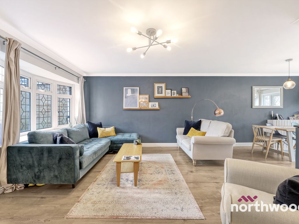 3 bed end terrace house for sale in Parklands Drive, Chelmsford CM1, £