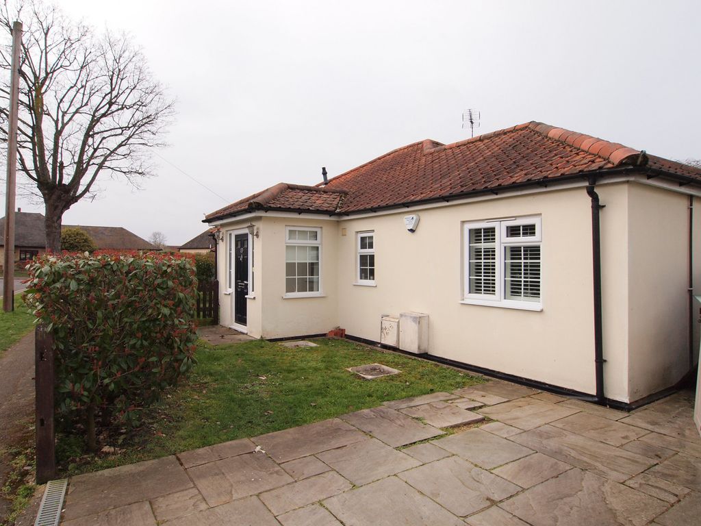 2 bed bungalow for sale in The Rise, Ewell Village KT17, £625,000 Zoopla