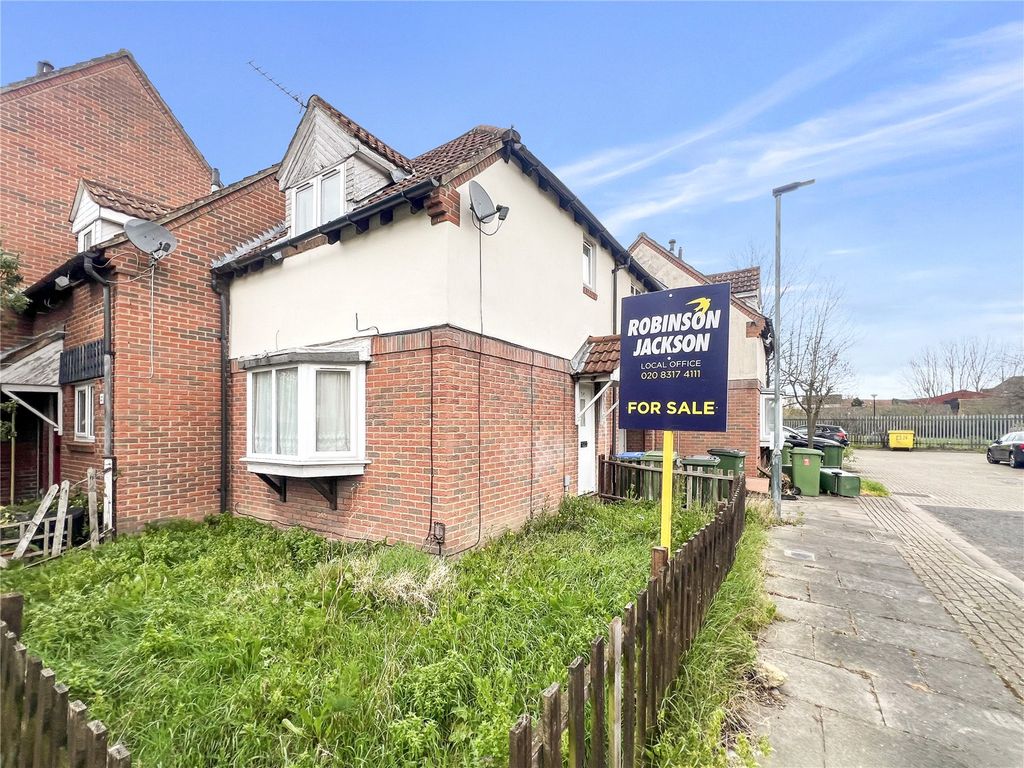 1 bed end terrace house for sale in Nickelby Close, Thamesmead, London SE28, £200,000 Zoopla