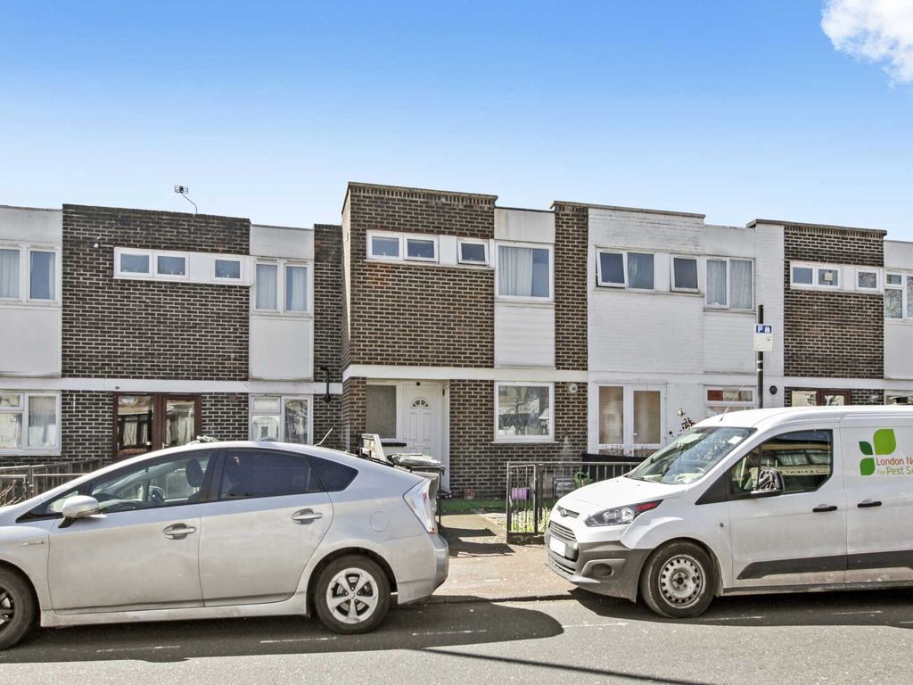 3 bed terraced house for sale in New Barn Street, Plaistow E13 Zoopla