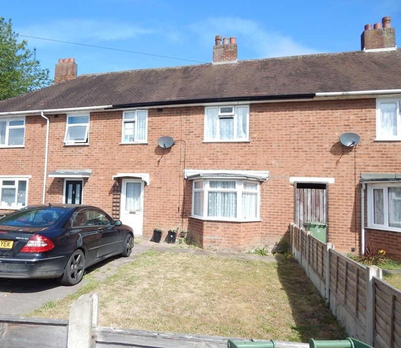 4 bed terraced house to rent in Barns Lane, Rushall, Walsall WS4, £985