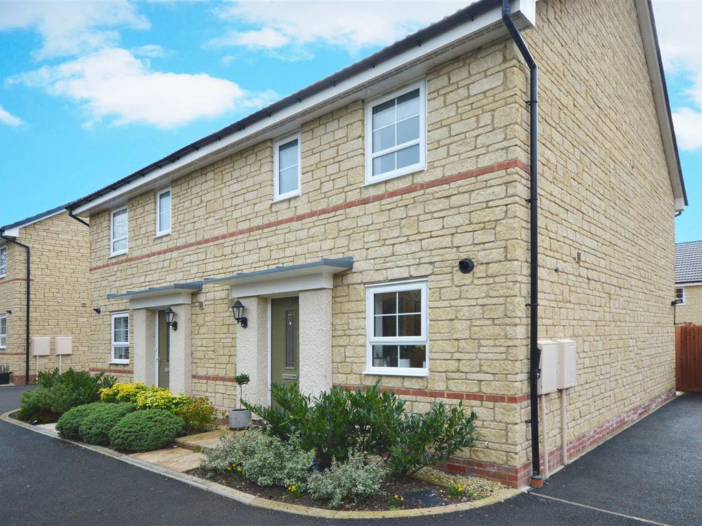 3 bed semidetached house for sale in St. Whites Close, Whitchurch