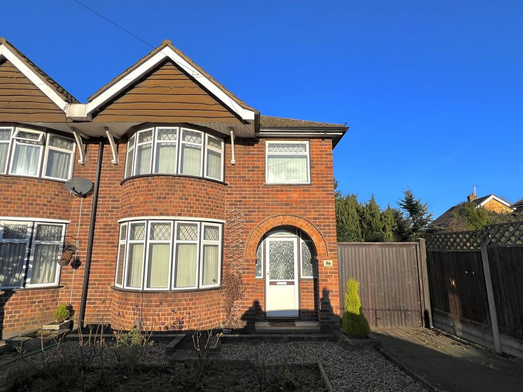 3 bed semidetached house for sale in Mossdale Road, Leicester LE3, £