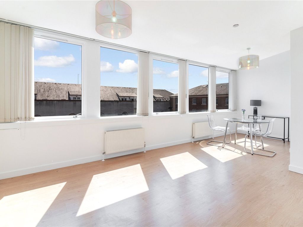 1 bed flat for sale in Cook Street, Glasgow G5, £135,000 Zoopla