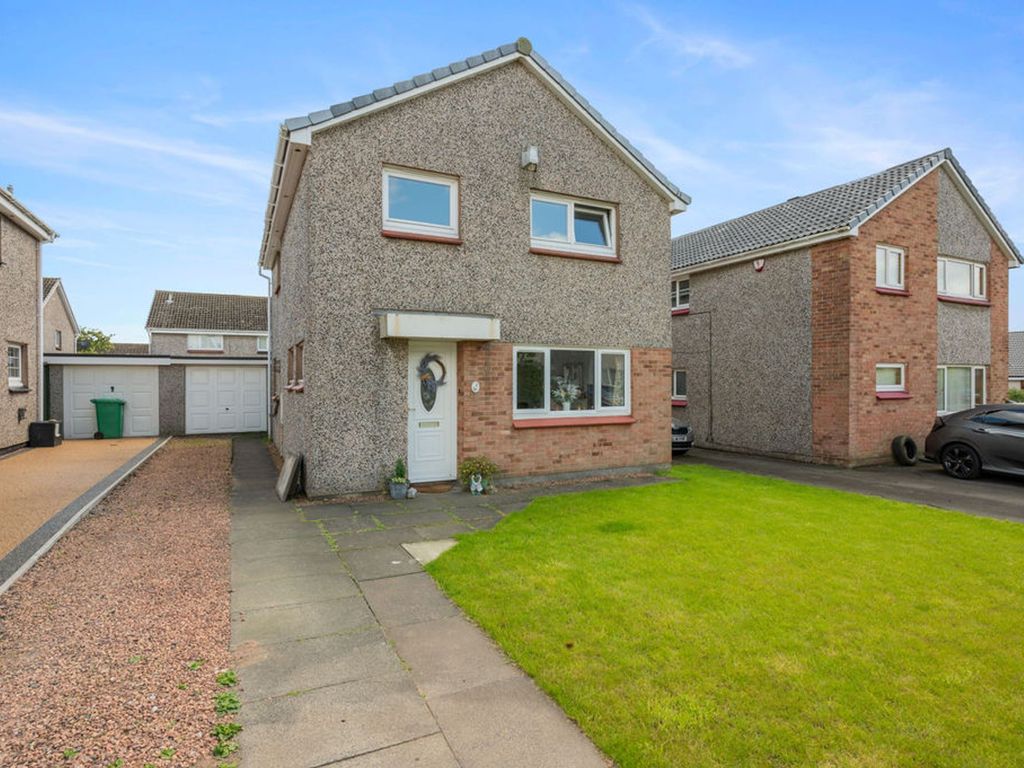 3 bed detached house for sale in Brora Place, Crossford KY12, £235,000