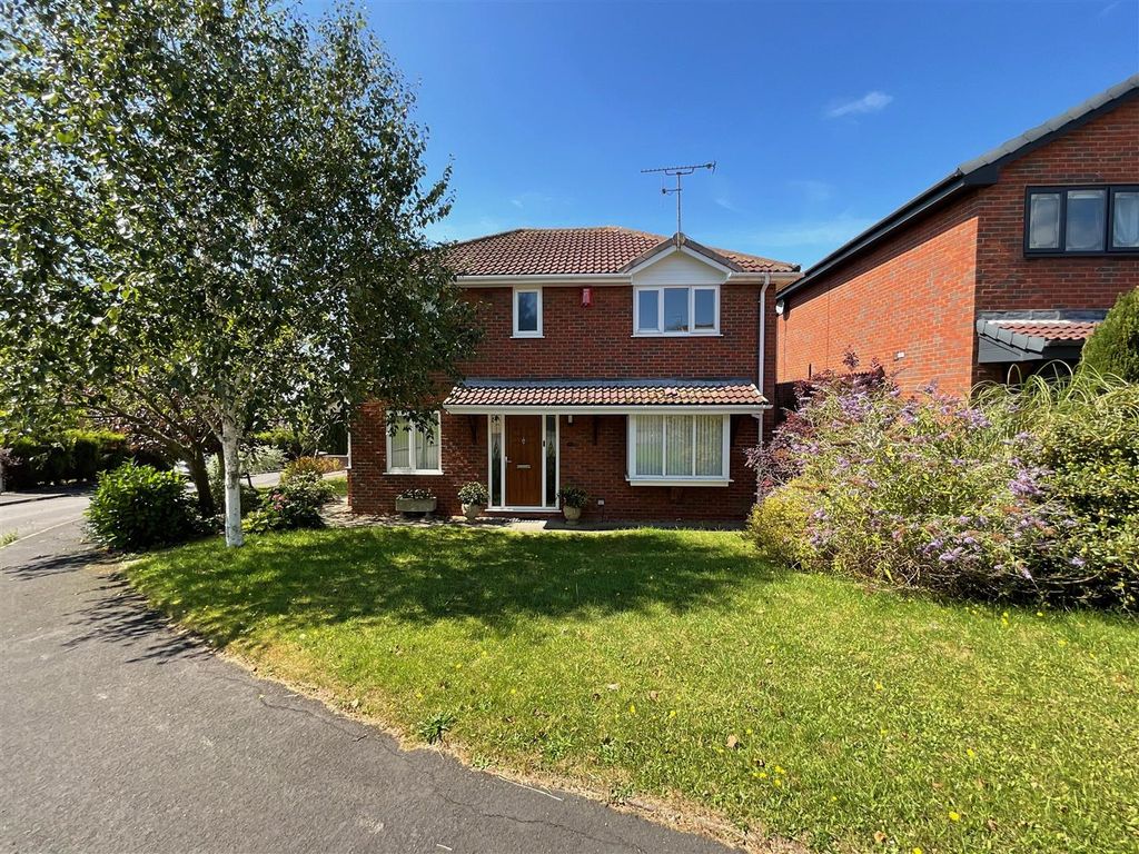 4 bed detached house for sale in Longclough Road, Waterhayes, Newcastle