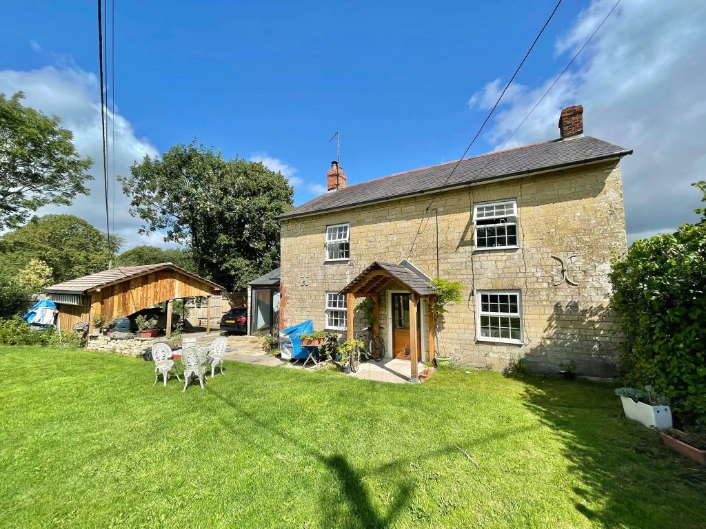 4 bed detached house for sale in The Common, East Stour, Gillingham SP8