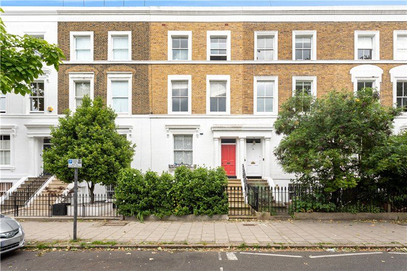 1 bed flat for sale in Fentiman Road, London, Lambeth SW8, £450,000