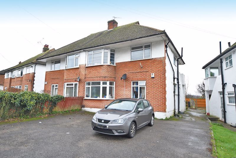 2 bed property to rent in Boxley Road, Penenden Heath, Maidstone ME14