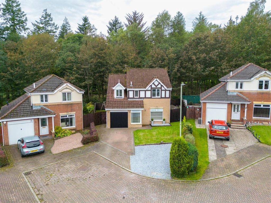 4 bed detached house for sale in Grimond Lane, Dundee DD3, £250,000