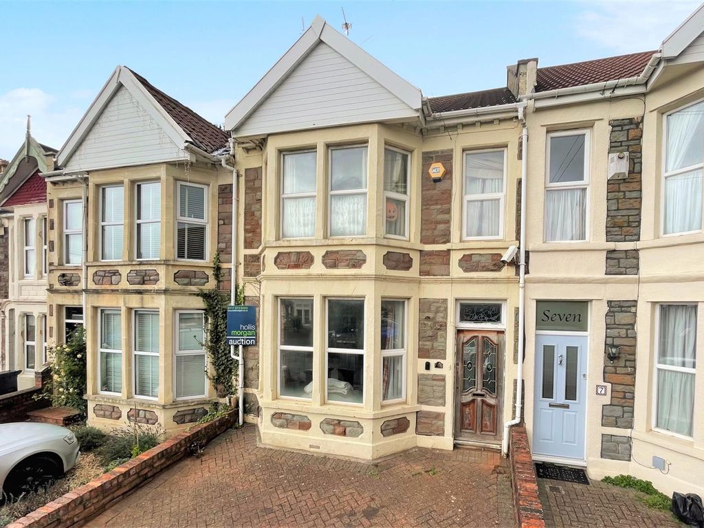4 bed terraced house for sale in Salisbury Road, St. Annes Park
