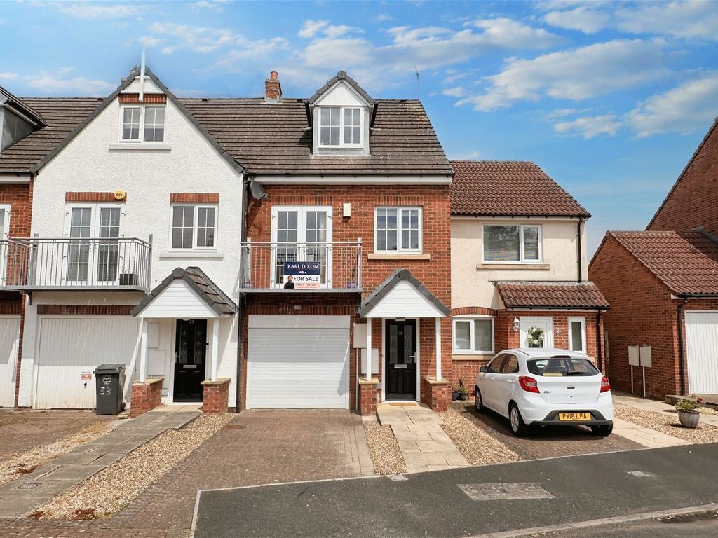 3 bed town house for sale in Whitfell Avenue, Carlisle CA2, £177,500