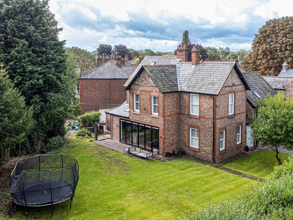 5 bed detached house for sale in Bedford Street, Stockton Heath