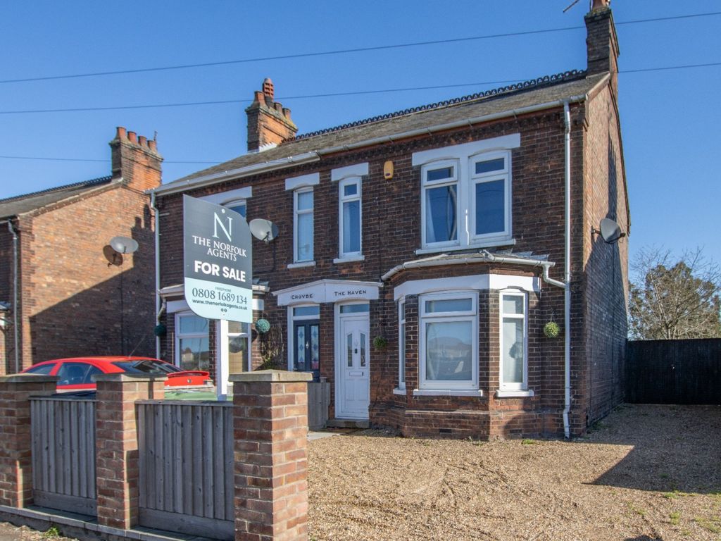 3 bed semidetached house for sale in Hardwick Road, King's Lynn PE30