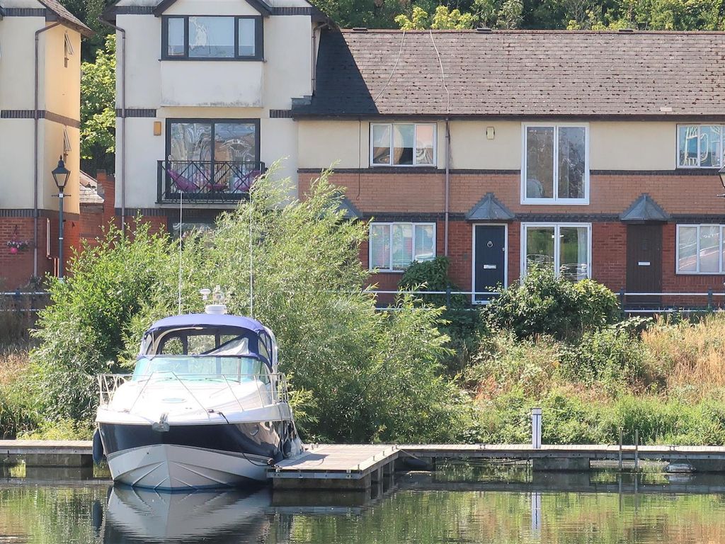 2 bed terraced house for sale in Plas Glen Rosa, Penarth CF64 Zoopla