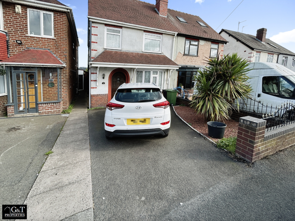 3 bed semidetached house for sale in Cradley Road, Netherton, Dudley