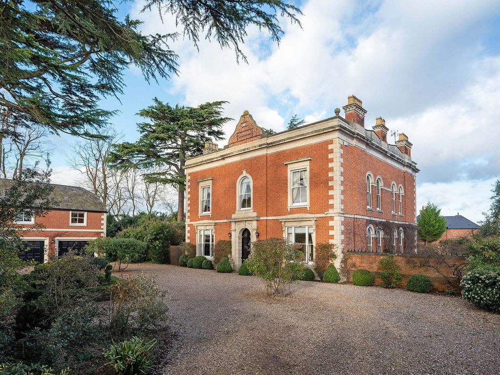 7 bed detached house for sale in The Avenue, StratfordUponAvon CV37 Zoopla