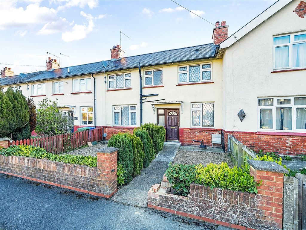 2 bed terraced house for sale in Tichborne Place, Aldershot, Hampshire
