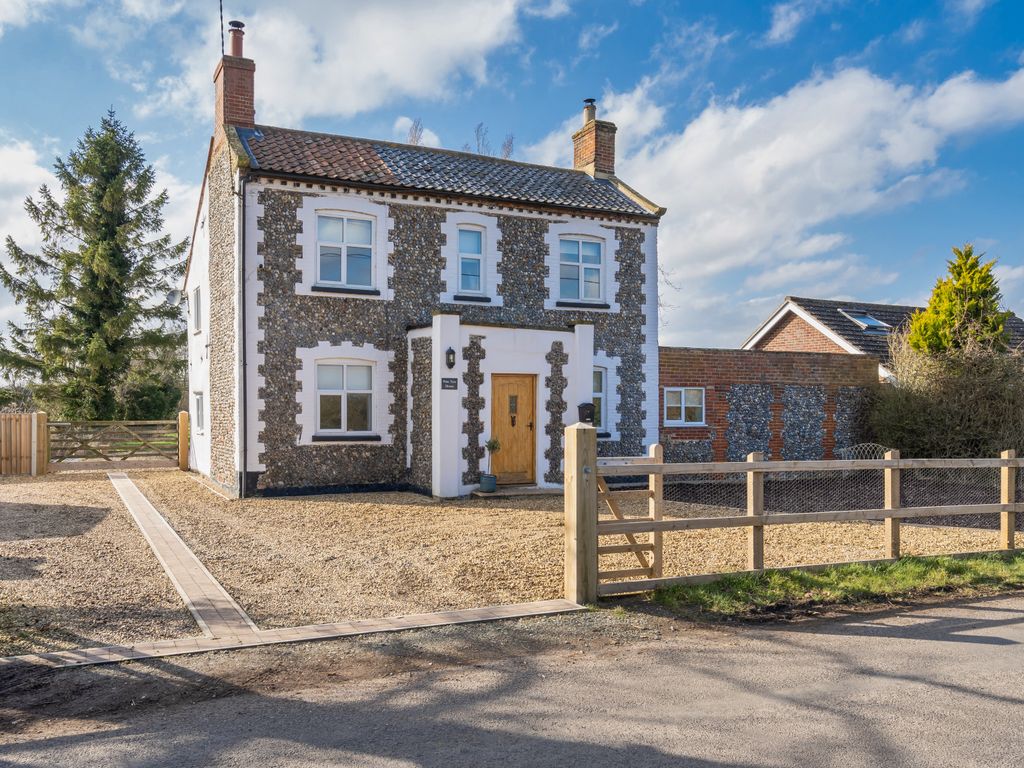 3 bed cottage for sale in Low Common, Deopham, Wymondham NR18 Zoopla