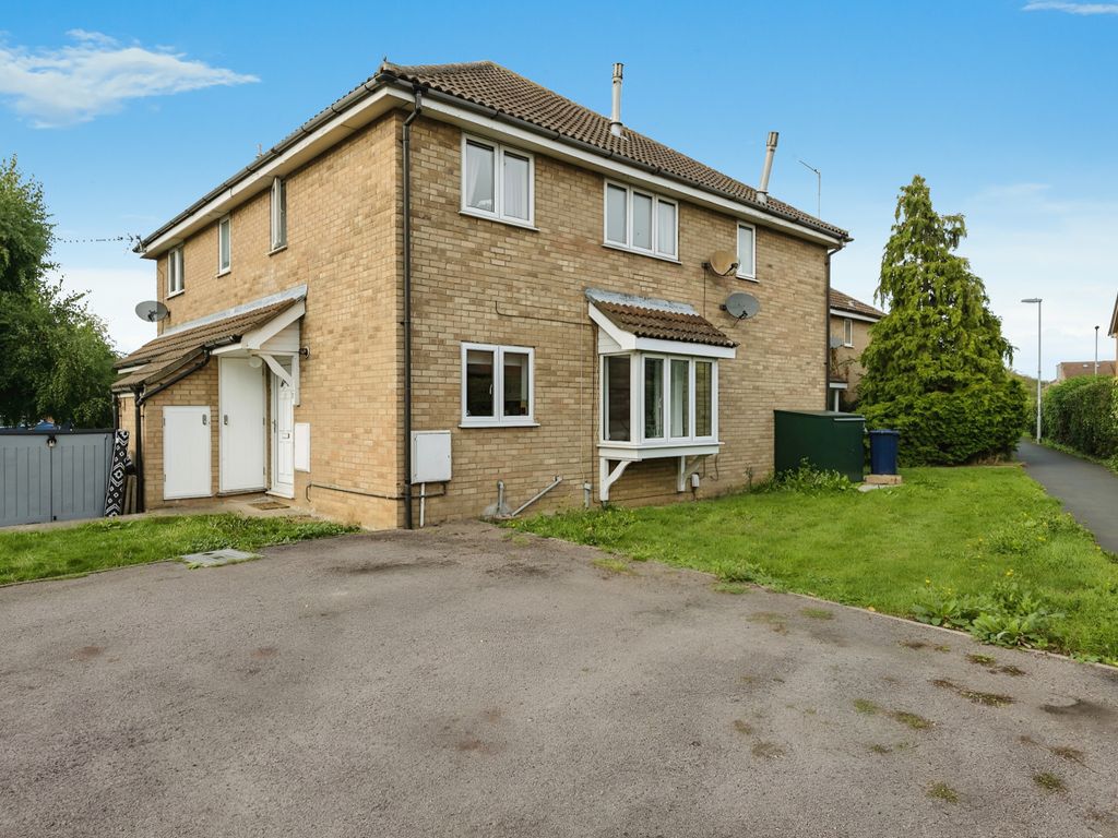 2 bed terraced house for sale in Bure Close, St. Ives PE27, £200,000