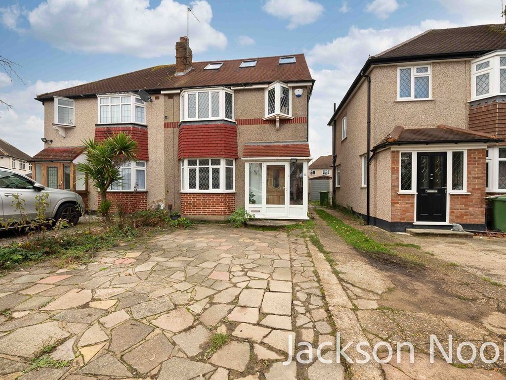 4 bed semidetached house for sale in Oakhurst Road, Ewell KT19, £
