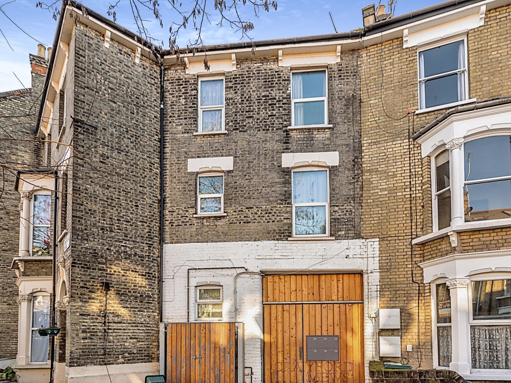 3 bed mews house for sale in Crayford Mews, London N7 Zoopla
