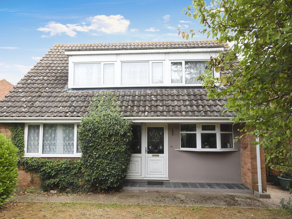 4 bed detached house for sale in Sauls Avenue, Witham CM8 Zoopla