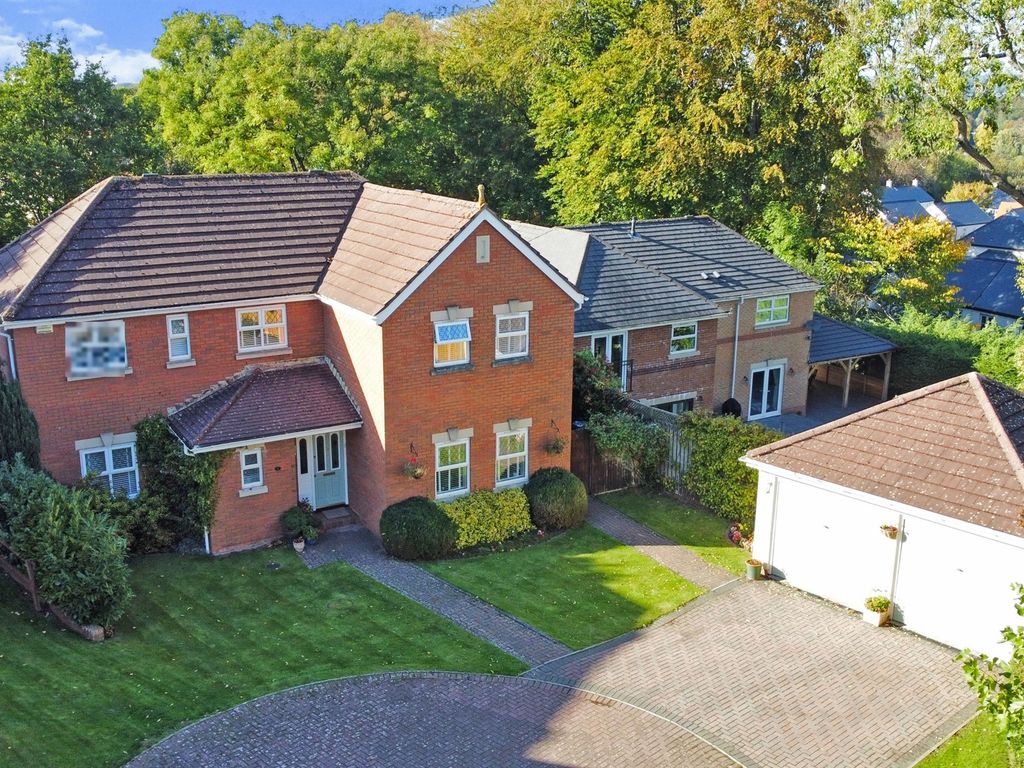 Cwrt Y Cadno, St Fagans, Cardiff CF5  