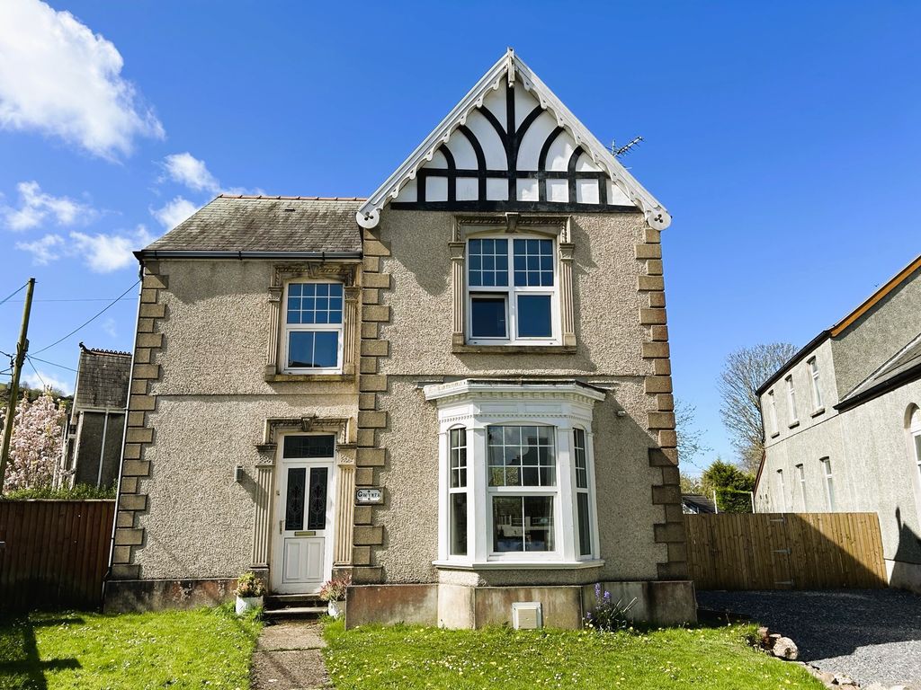 3 bed detached house for sale in Gwynfa, Benson Street, Penclawdd