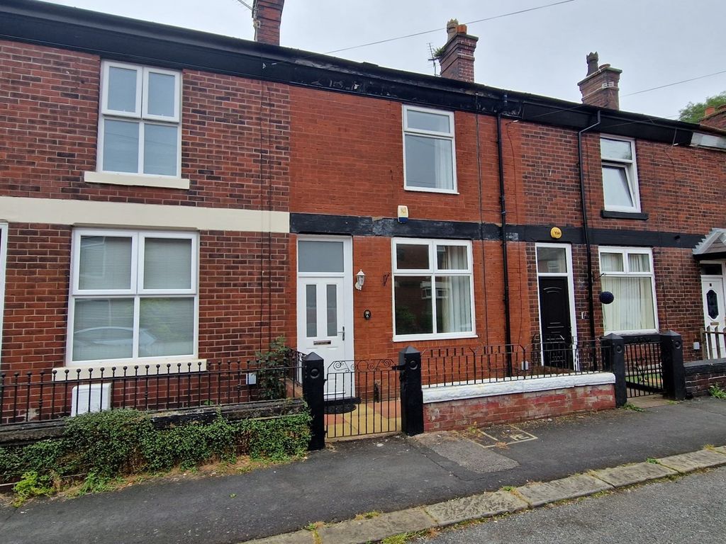 3 bed terraced house to rent in Ernest Street, Prestwich, Manchester