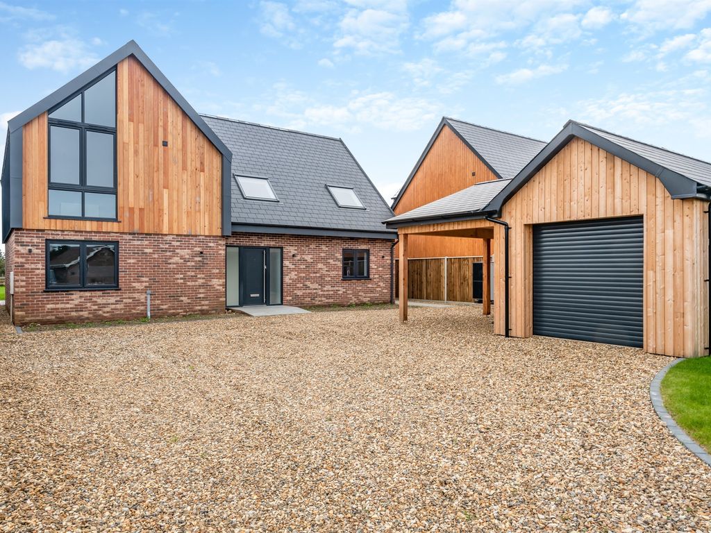 New home, 4 bed detached house for sale in Hargham Road, Shropham