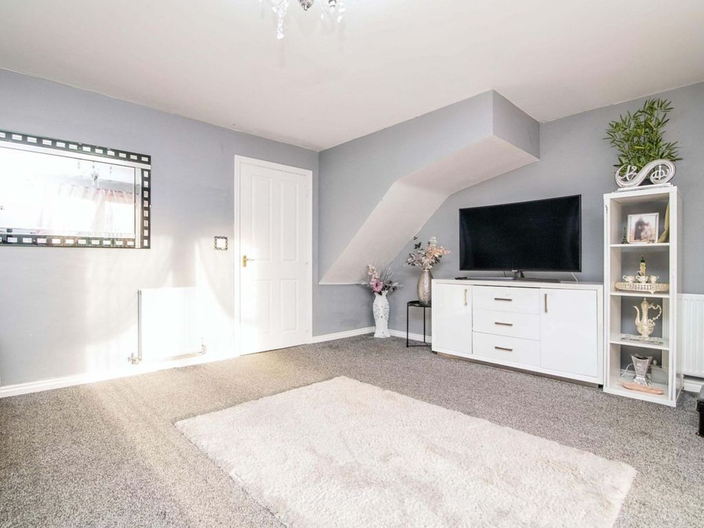 3 bed linkdetached house for sale in Pel Crescent, Oldbury B68 Zoopla