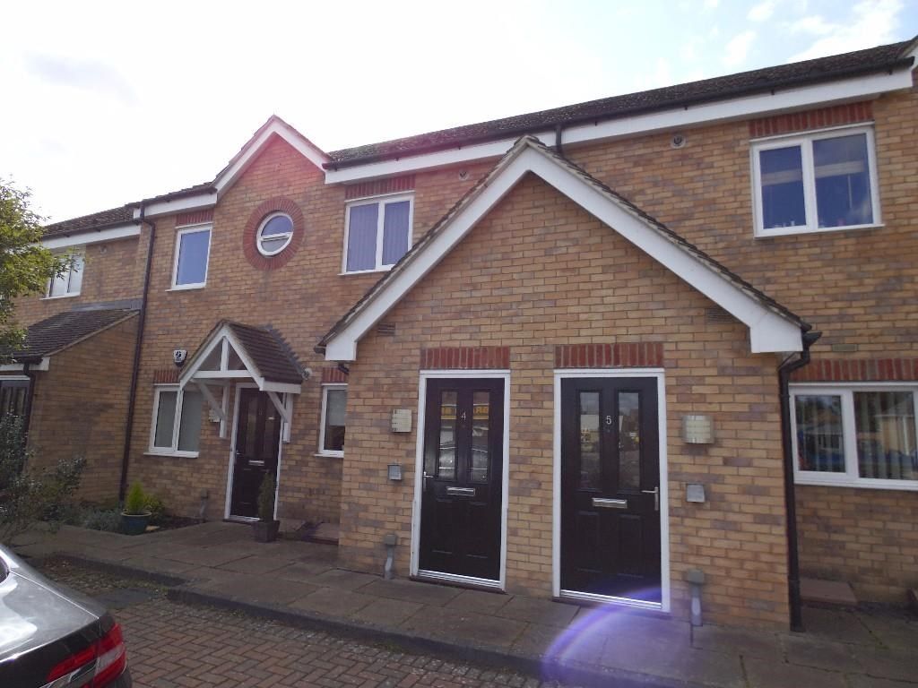 2 bed flat to rent in Bridge Street, Deeping St James, Peterborough PE6
