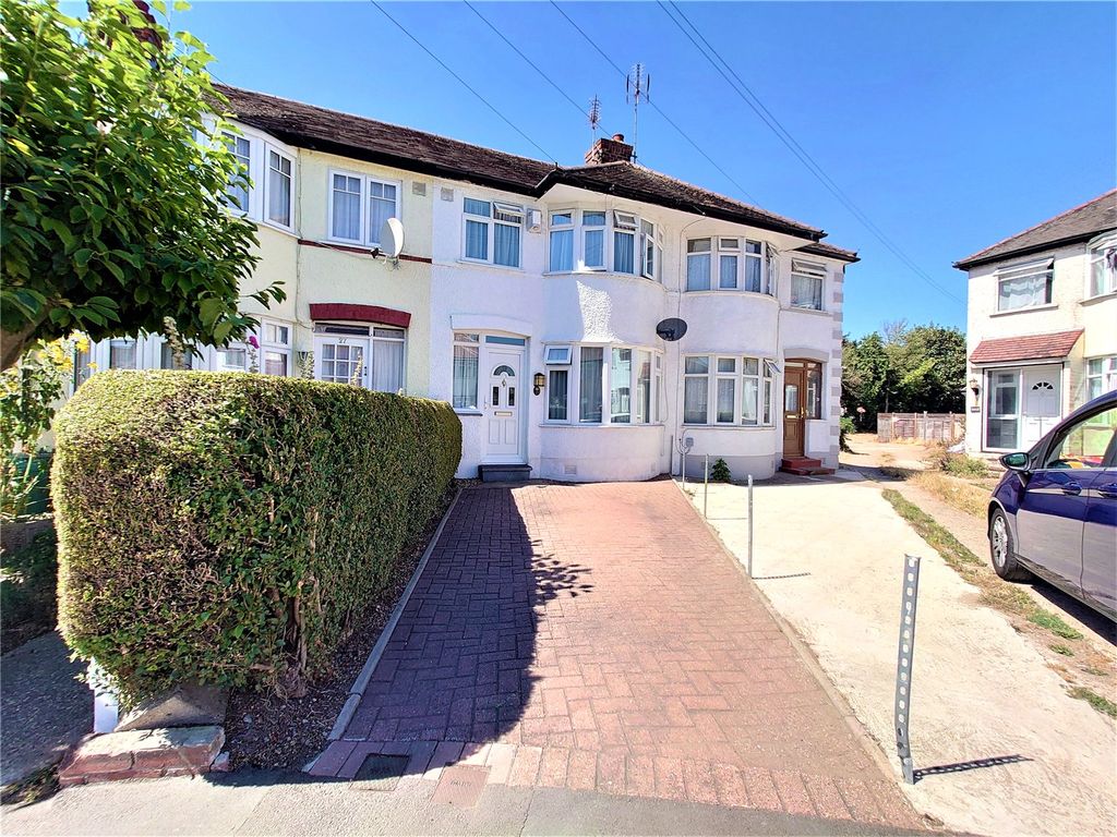 2 bed terraced house for sale in Clevedon Gardens, Hayes, Greater