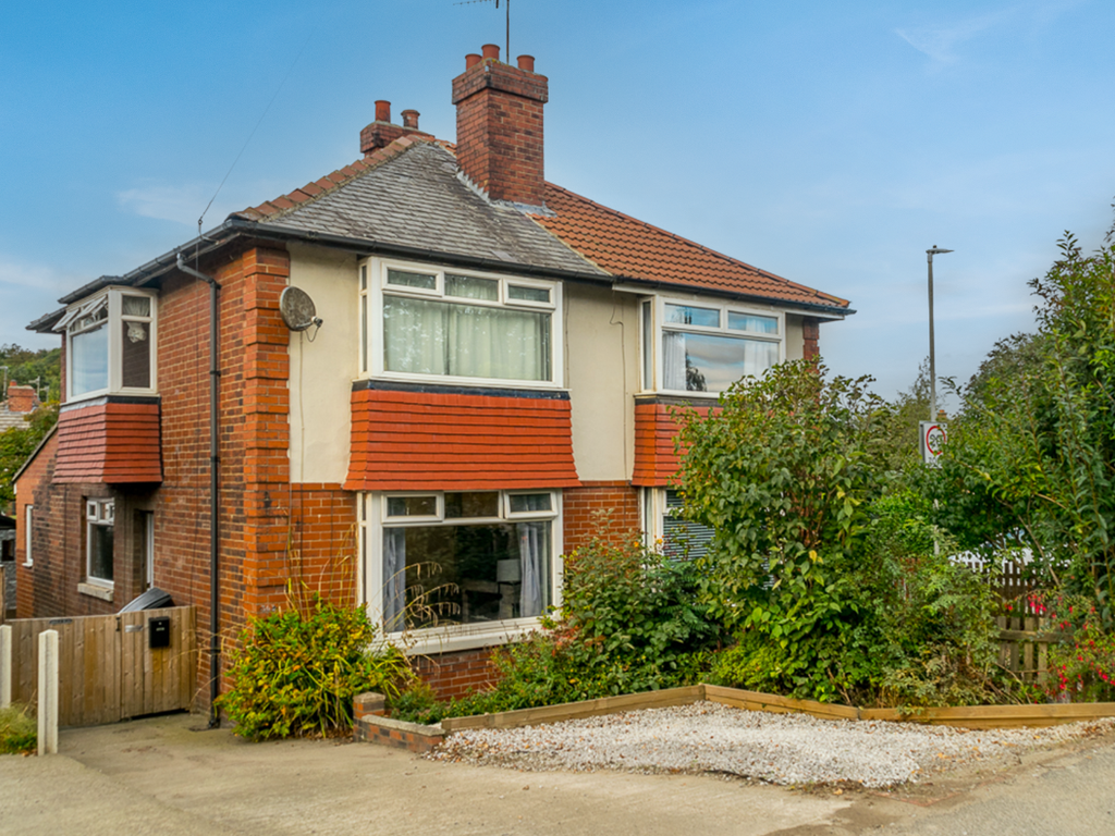 3 bed semidetached house for sale in Whitehall Road, New Farnley
