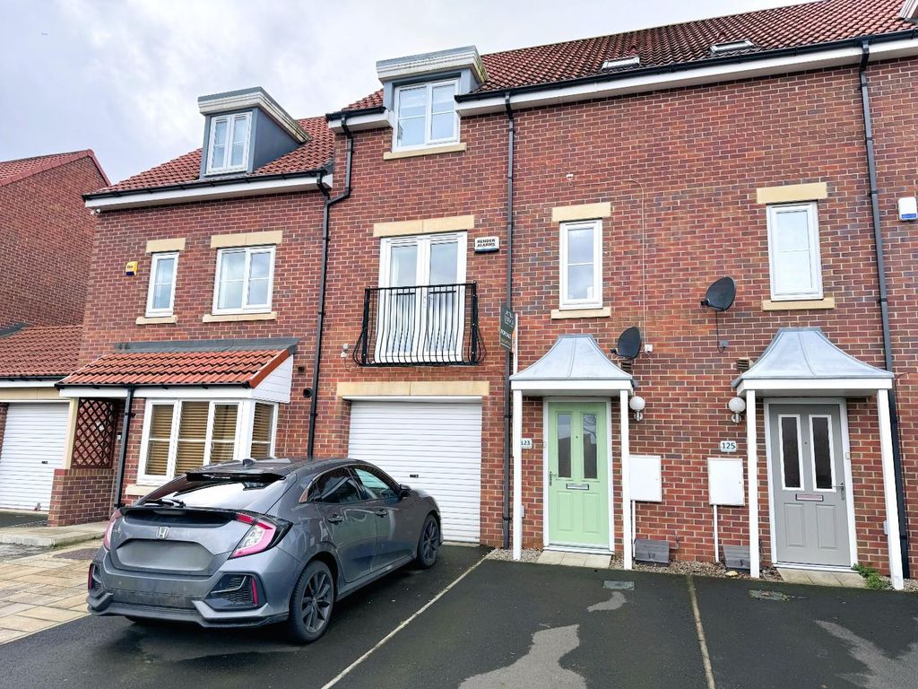 4 bed terraced house for sale in Mulberry Wynd, StocktonOnTees TS18