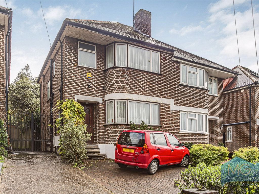3 bed semidetached house for sale in Engel Park, Mill Hill, London NW7