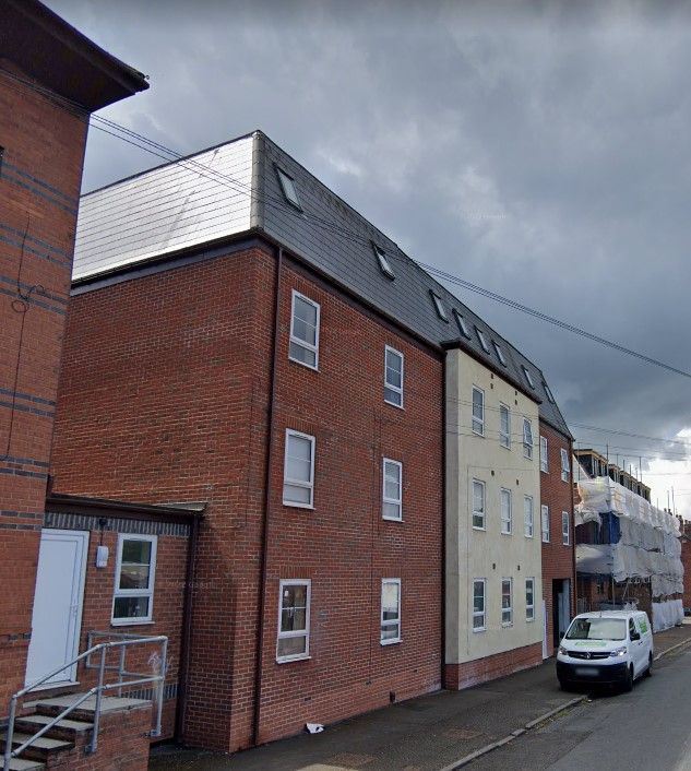 2 bed flat to rent in Suffrage Street, Smethwick B66, £825 pcm Zoopla