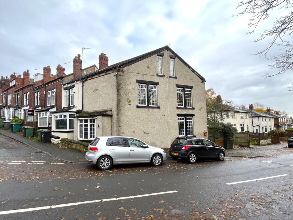 4 bed property for sale in Hawksworth Grove, Leeds LS5, £190,000 Zoopla