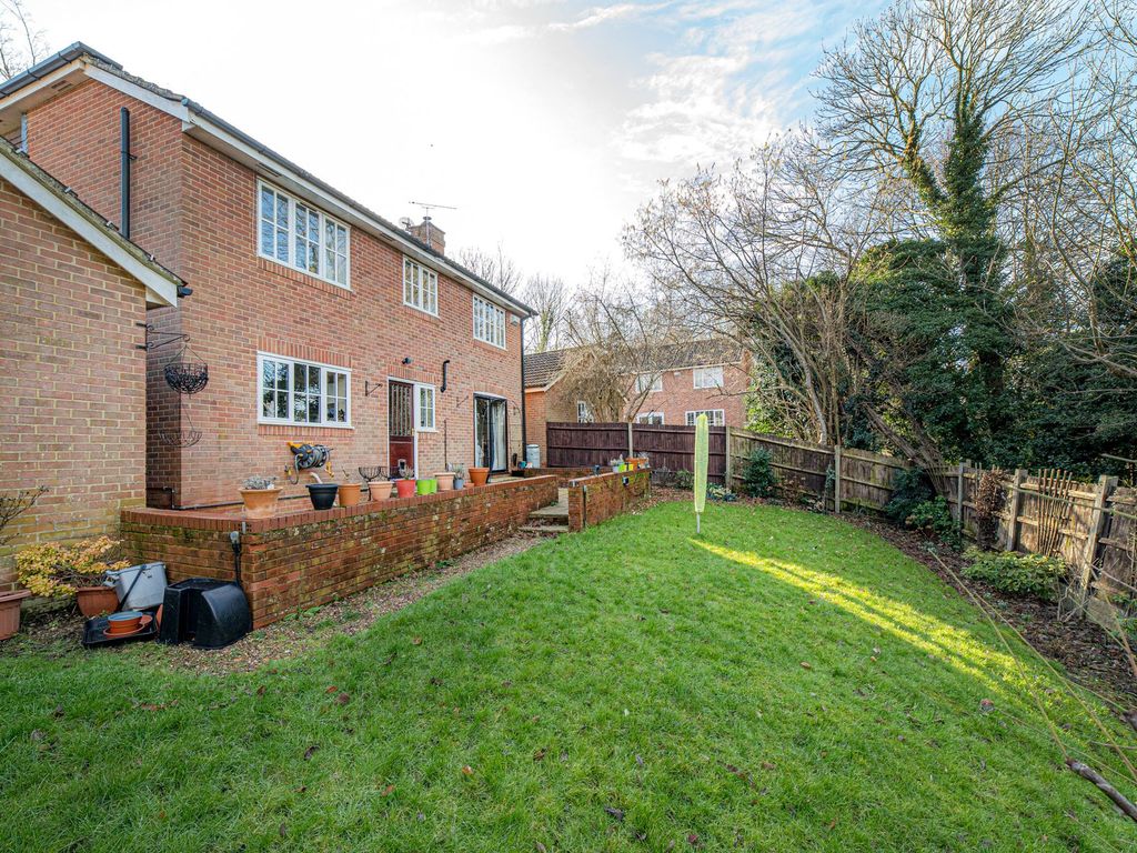 4 bed detached house for sale in Kings Park, Canterbury CT1 Zoopla