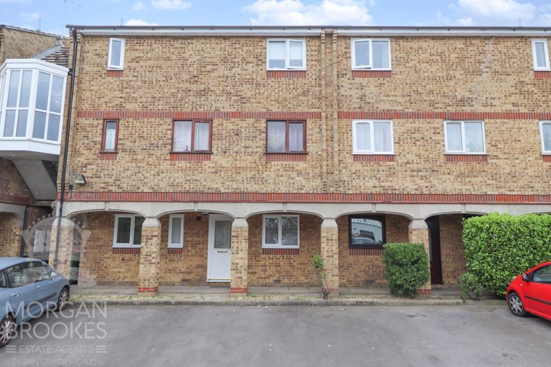 2 bed flat for sale in Charleston Court, Burnt Mills, Basildon SS13, £
