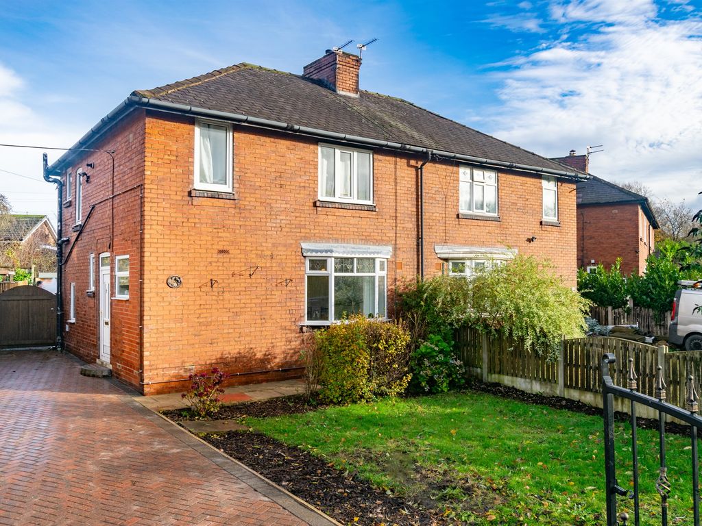 3 bed semidetached house for sale in Lumley Mount, Castleford WF10, £