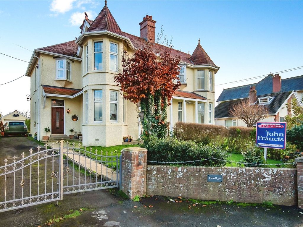 4 bed semidetached house for sale in Gwbert Road, Cardigan, Ceredigion