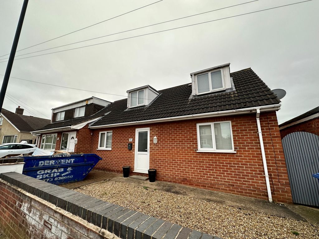 3 bed semidetached house to rent in Lime Grove, Chaddesden, Derby DE21